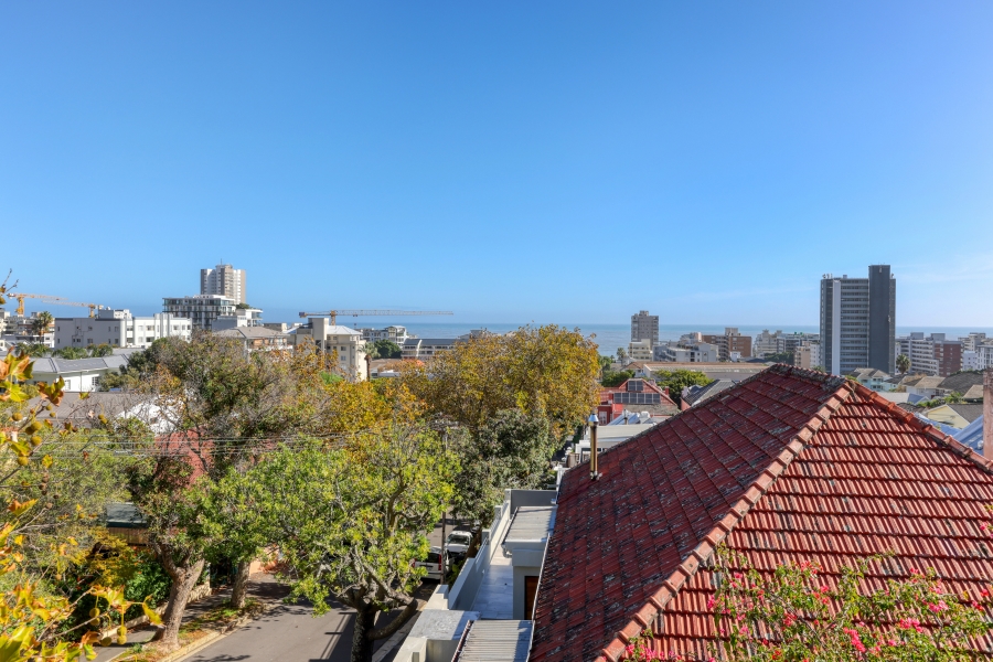 3 Bedroom Property for Sale in Sea Point Western Cape
